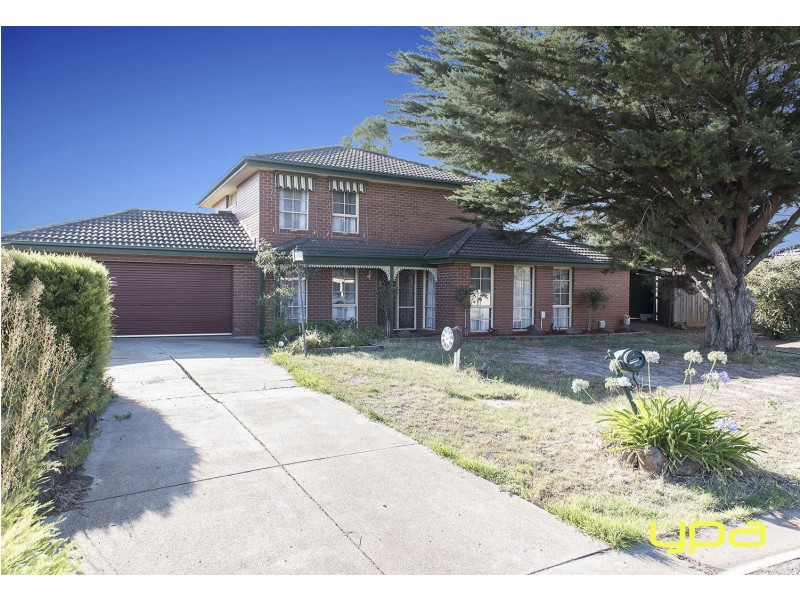 4 Grimwade Place, Melton West VIC 3337