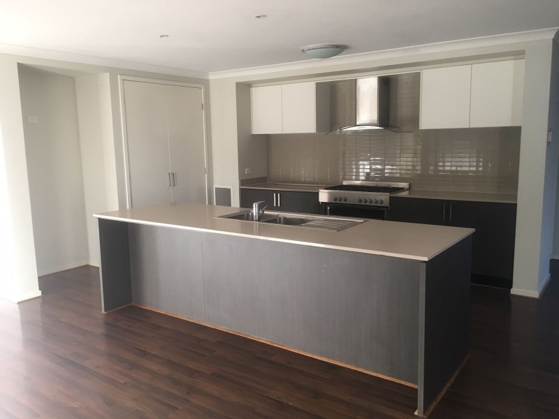 15 Pittos Avenue, Brookfield VIC 3338