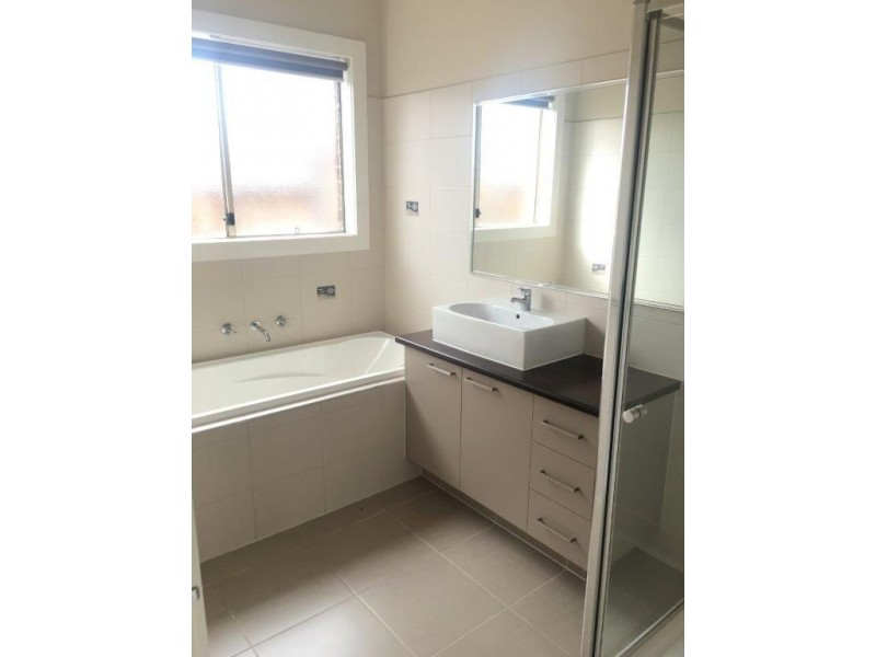 12 Acumin Street, Brookfield VIC 3338