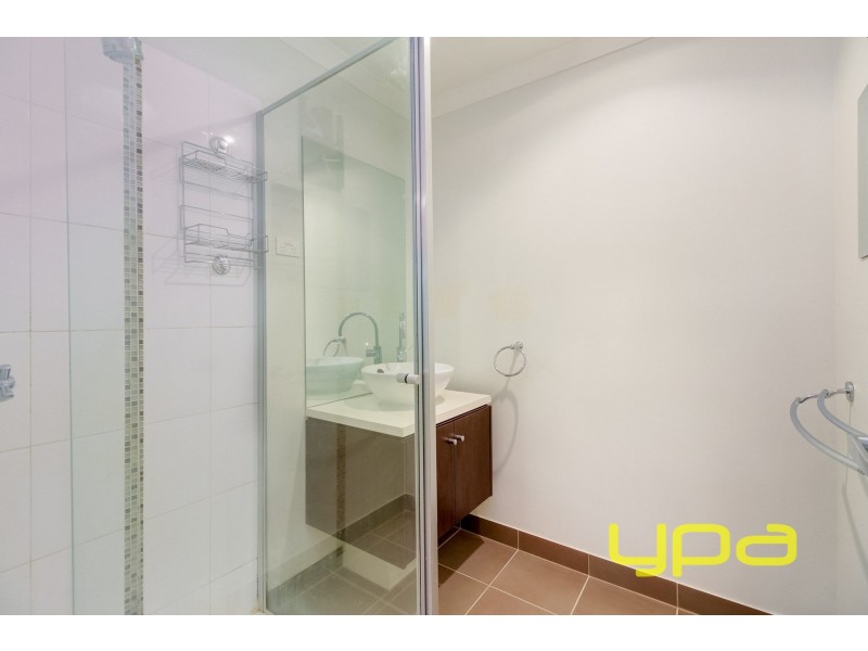 9 Peppermint Walk, Melton VIC 3337