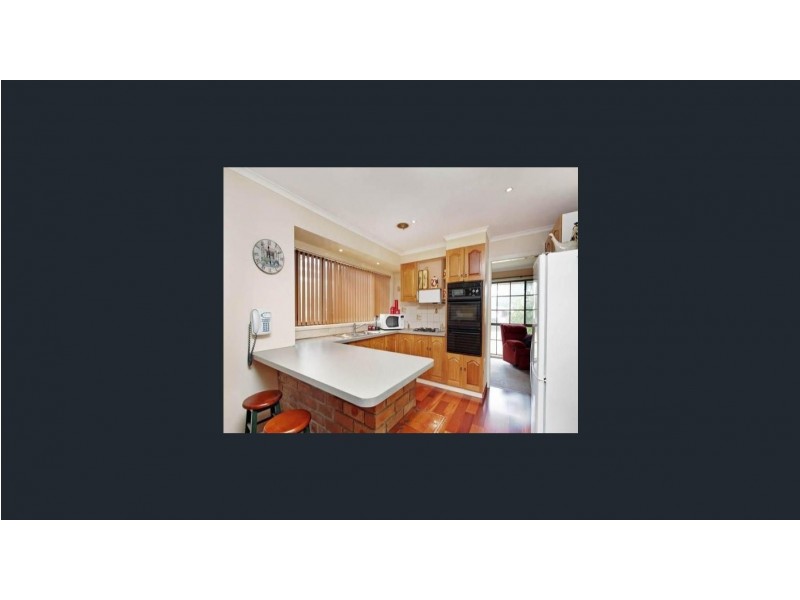 10 St John Place, Melton West VIC 3337