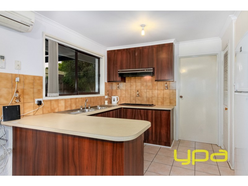 41 Vista Drive, Melton VIC 3337