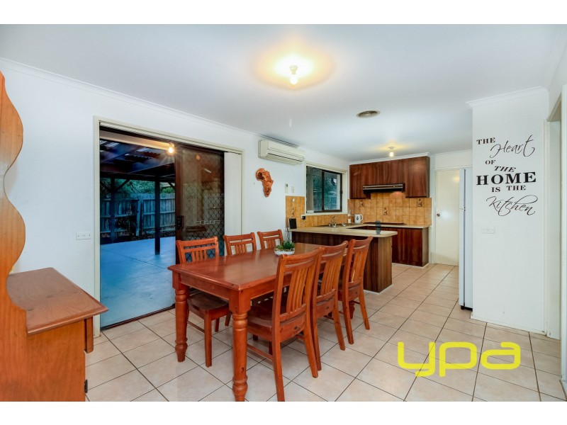 41 Vista Drive, Melton VIC 3337