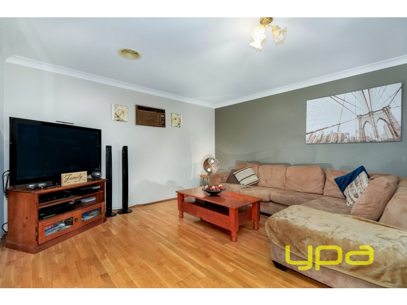 41 Vista Drive, Melton VIC 3337