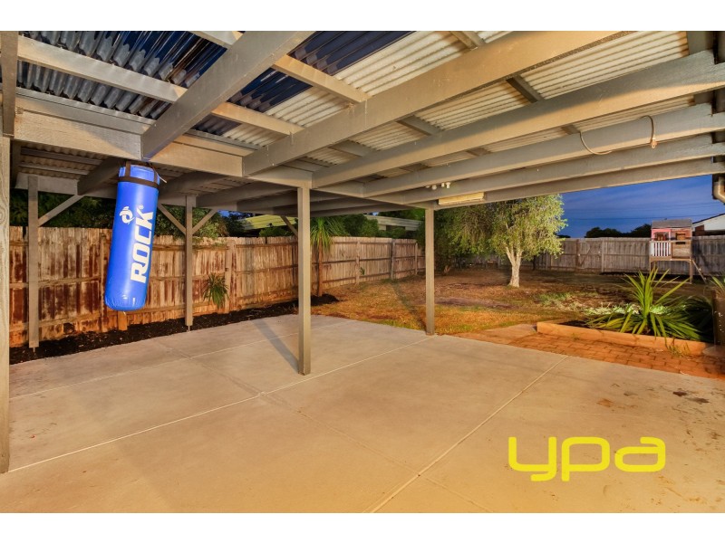 41 Vista Drive, Melton VIC 3337