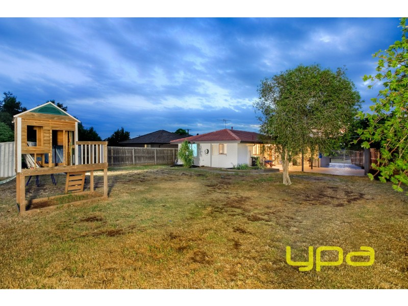 41 Vista Drive, Melton VIC 3337