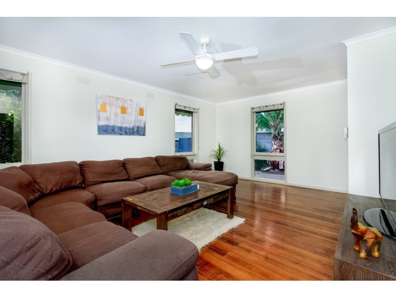 26 Carter Road, Melton VIC 3337