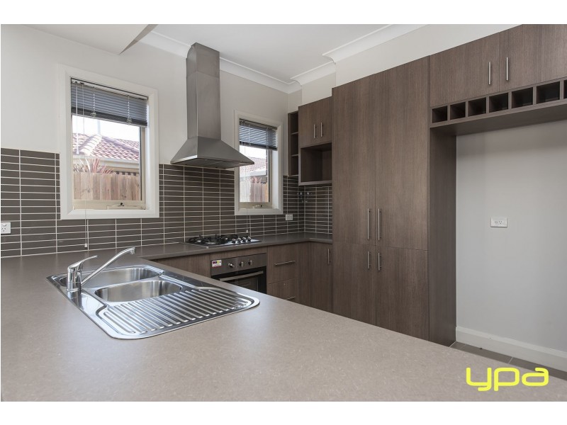 2/89 Black Dog Drive, Brookfield VIC 3338