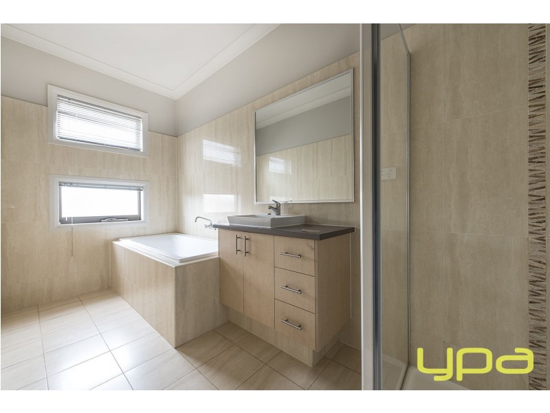 20 Blossom Avenue, Melton West VIC 3337