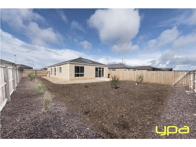 144 James Melrose Drive, Brookfield VIC 3338