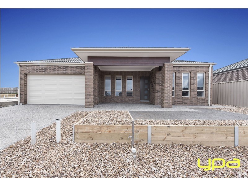 38 Caruana Crescent, Melton West VIC 3337