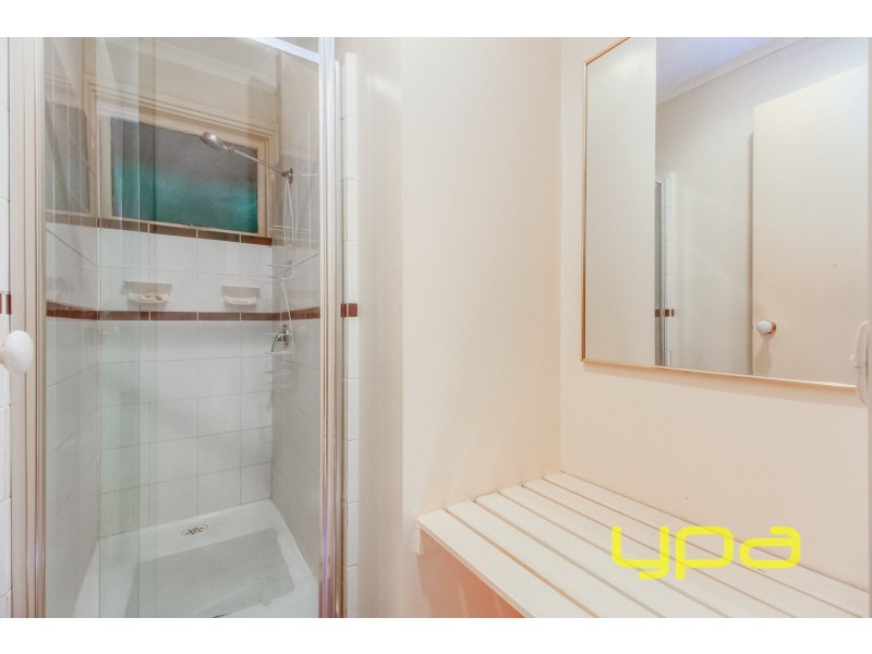 13 Bridge Road, Melton South VIC 3338