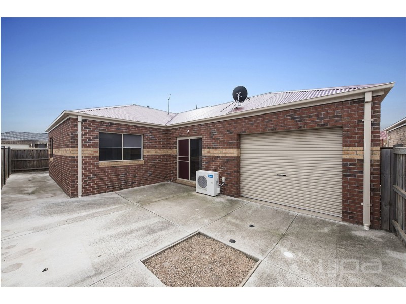 37 Chanticleer Avenue, Melton West VIC 3337