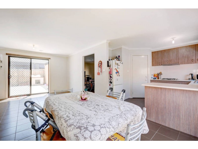 22 Turf Club Boulevard, Melton South VIC 3338