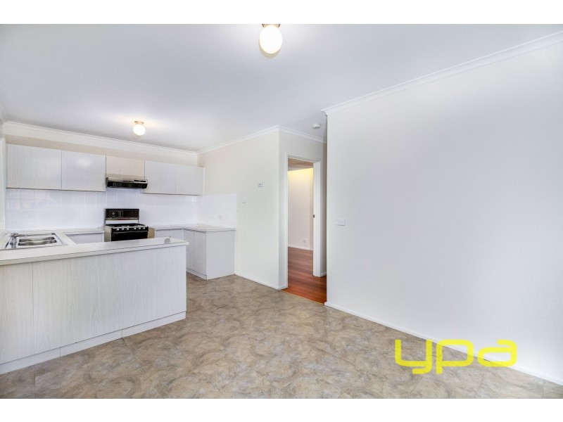 34 Rathdowne Circuit, Melton West VIC 3337