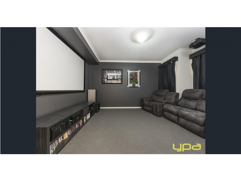 24 Finlay Avenue, Melton West VIC 3337