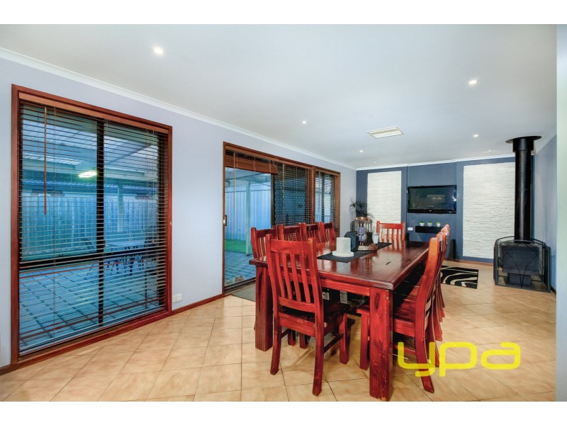 22 Nimmo Crescent, Kurunjang VIC 3337