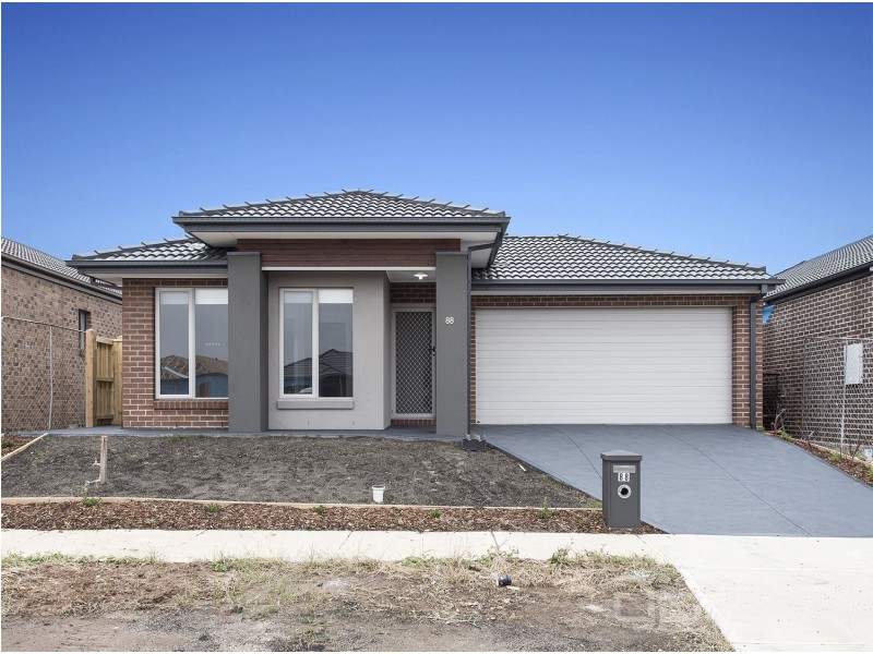 88 Claret Ash Boulevard, Melton West VIC 3337