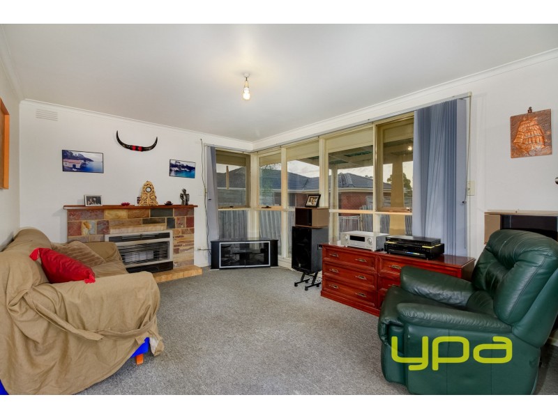 40 Quail Crescent, Melton VIC 3337