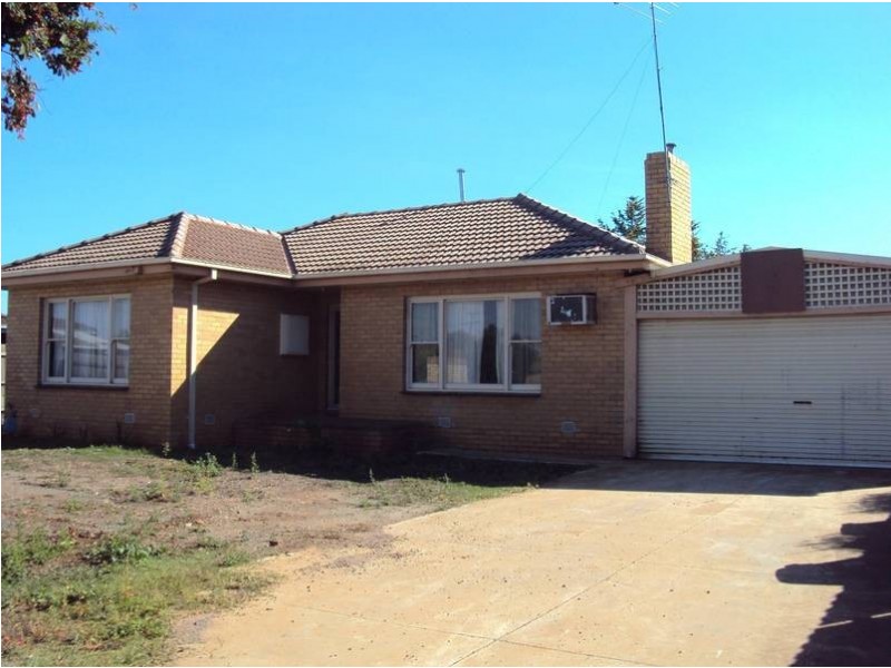 1/24 Henry Street, Melton VIC 3337