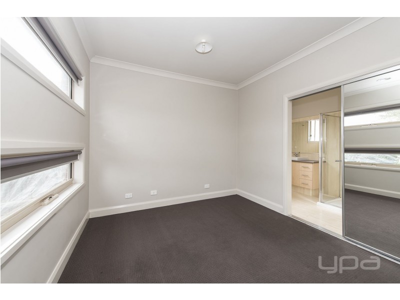 52 Gallery Avenue, Melton West VIC 3337