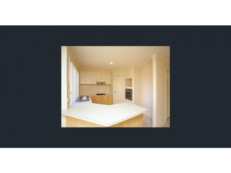 4 Rainsford Place, Melton West VIC 3337