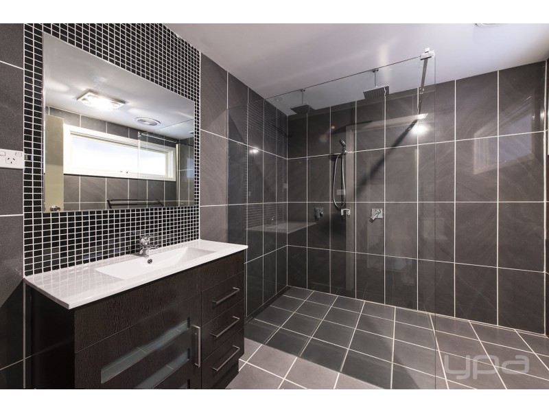 3 Brand Court, Melton South VIC 3338