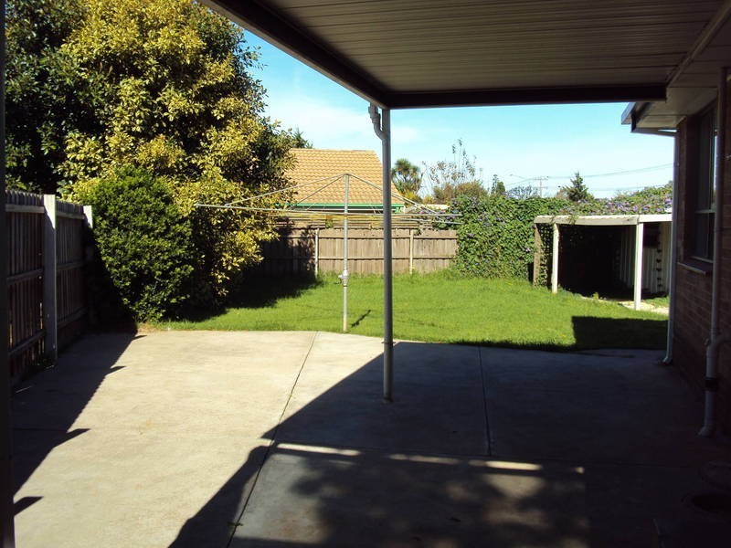 31 Neerim Street, Melton South VIC 3338