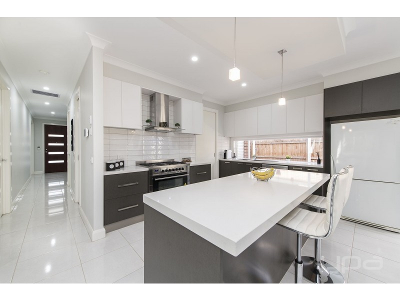 17 Aspera Street, Brookfield VIC 3338