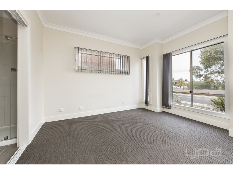 4 Acumin Street, Brookfield VIC 3338