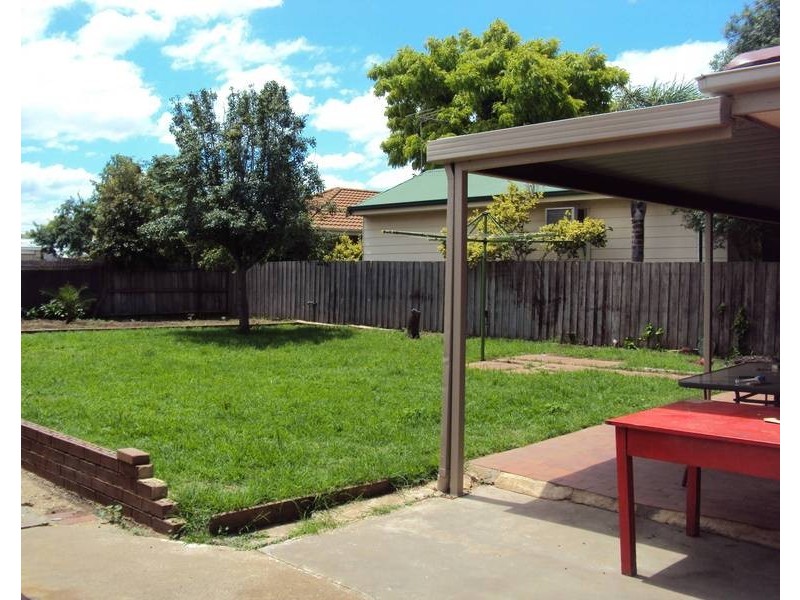 5 Hilton Way, Melton West VIC 3337