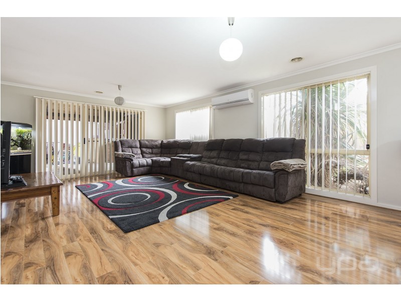 9 Black Knight Way, Kurunjang VIC 3337