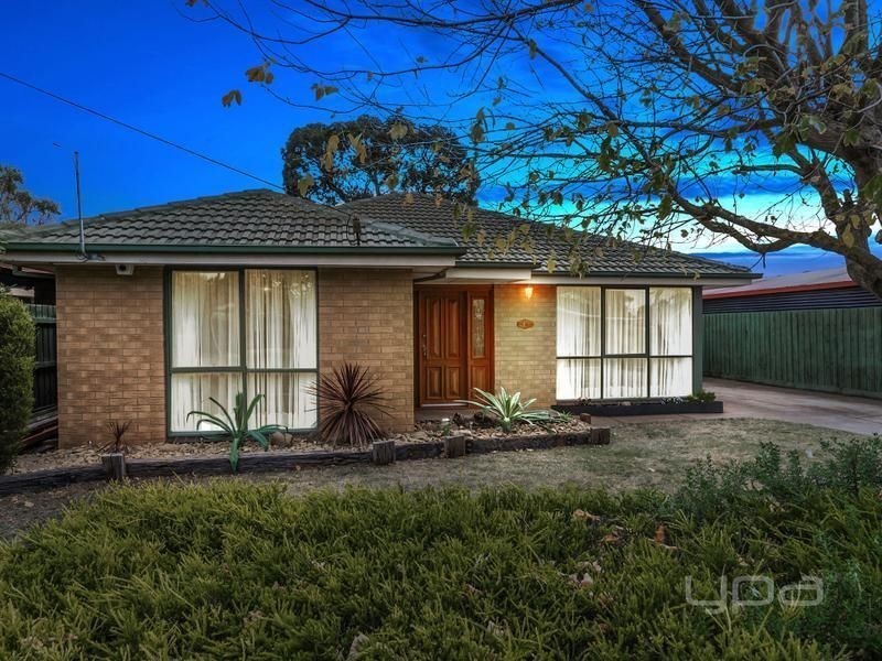 49 Bridgeford Crescent, Melton South VIC 3338