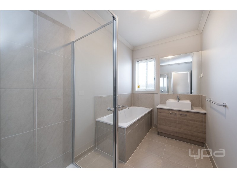 3 Mavi Avenue, Melton VIC 3337