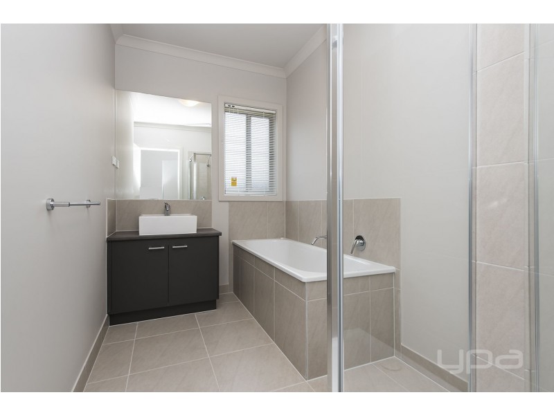 7 Mavi Avenue, Melton VIC 3337