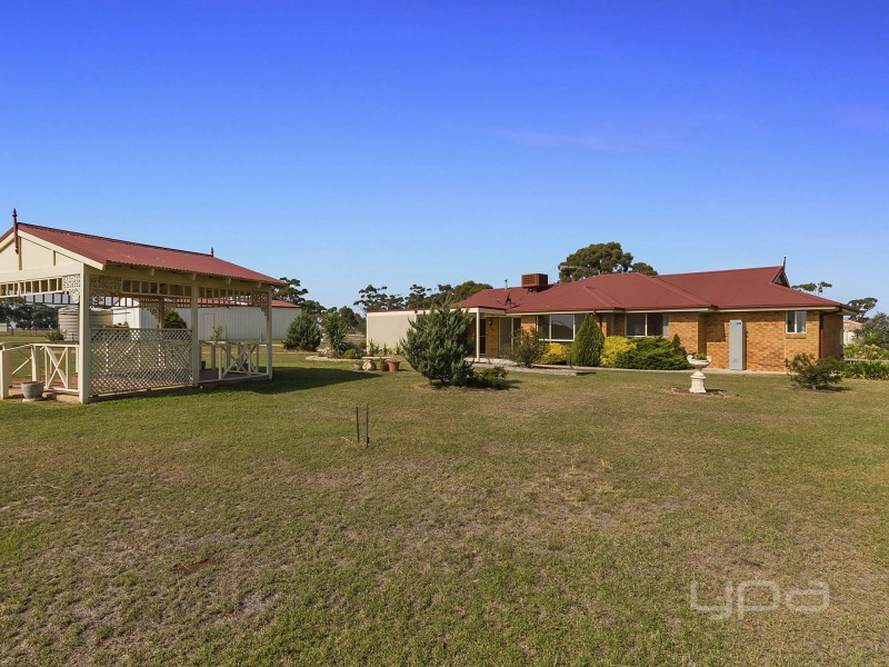 2 Riverview Drive, Hopetoun Park VIC 3340