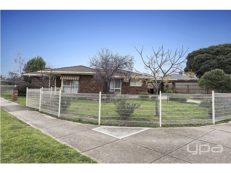 39 Blamey Drive, Melton South VIC 3338