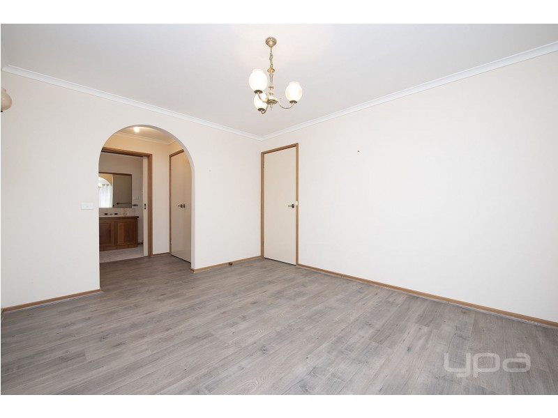 39 Blamey Drive, Melton South VIC 3338