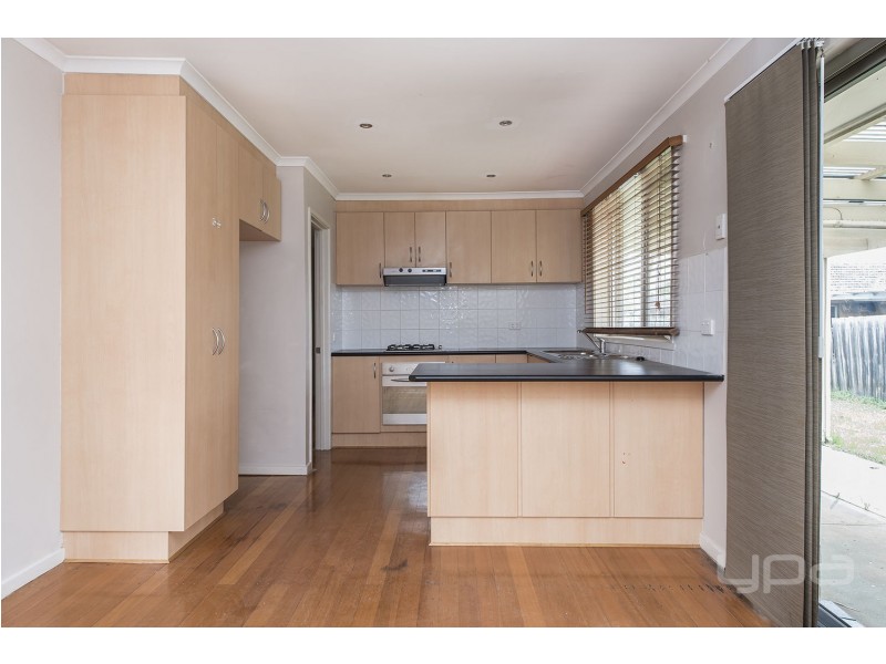 6 Ramona Place, Melton West VIC 3337