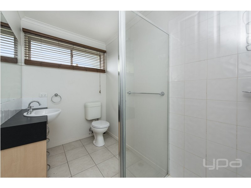 6 Ramona Place, Melton West VIC 3337