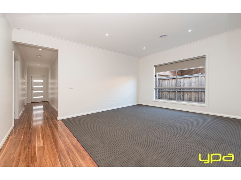 33 Nantha Way, Brookfield VIC 3338