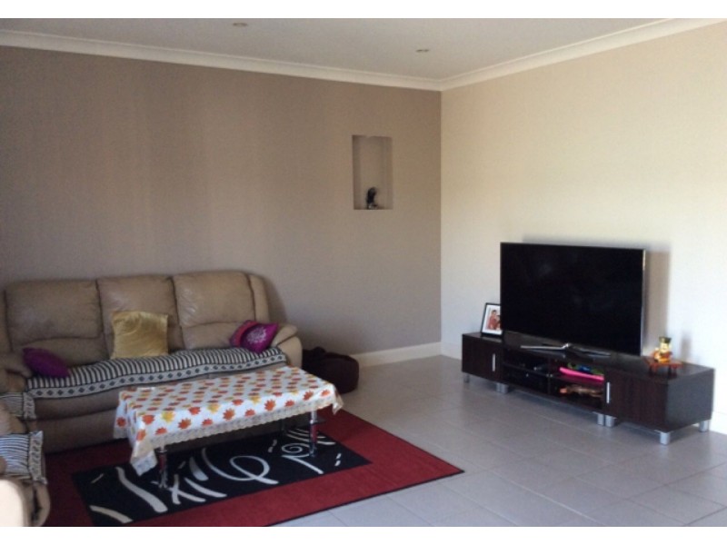 1/34 McBurnie Drive, Kurunjang VIC 3337