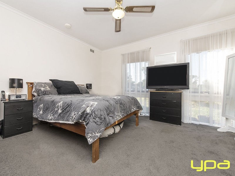 3 Berwick Place, Melton West VIC 3337