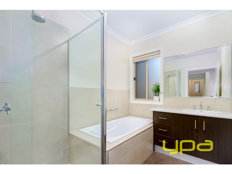 23 Riparian Way, Brookfield VIC 3338