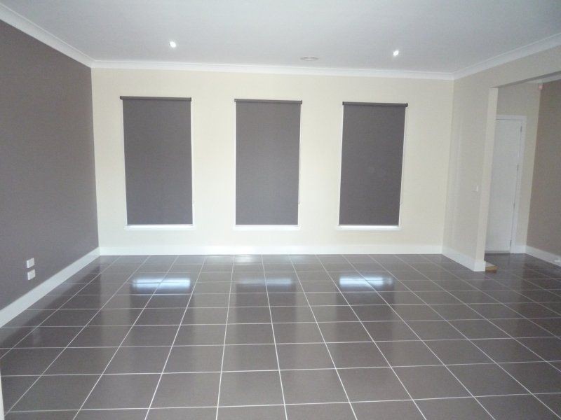 9 Finlay Avenue, Melton West VIC 3337