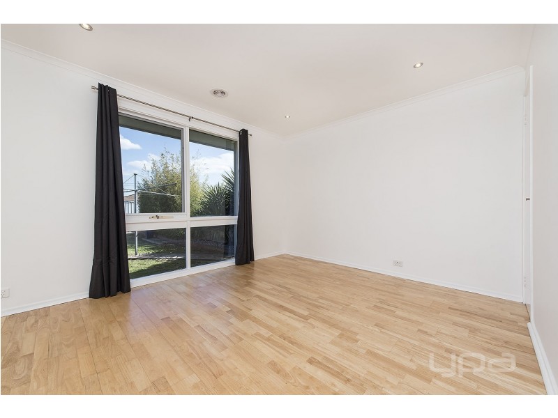 13 Sheepfold Court, Melton West VIC 3337