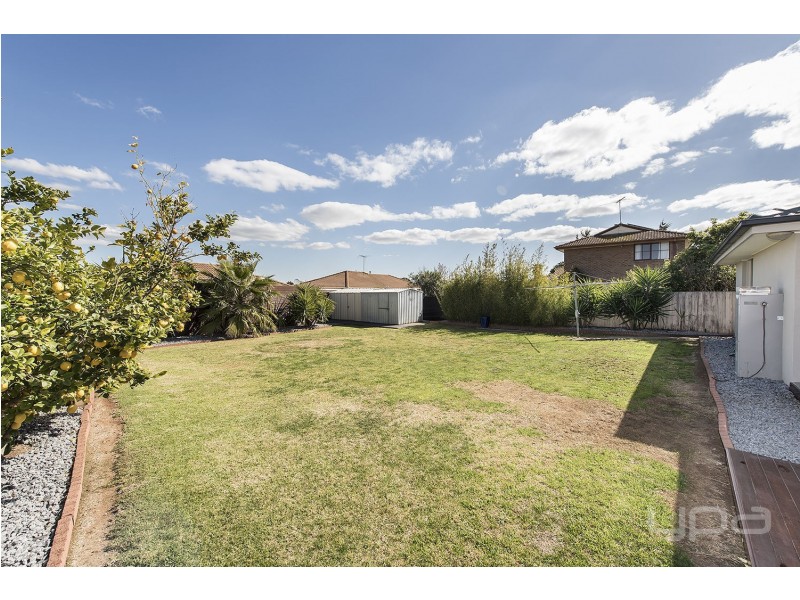 13 Sheepfold Court, Melton West VIC 3337