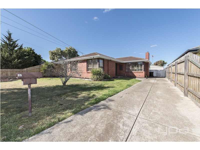 32 Scott Street, Melton VIC 3337