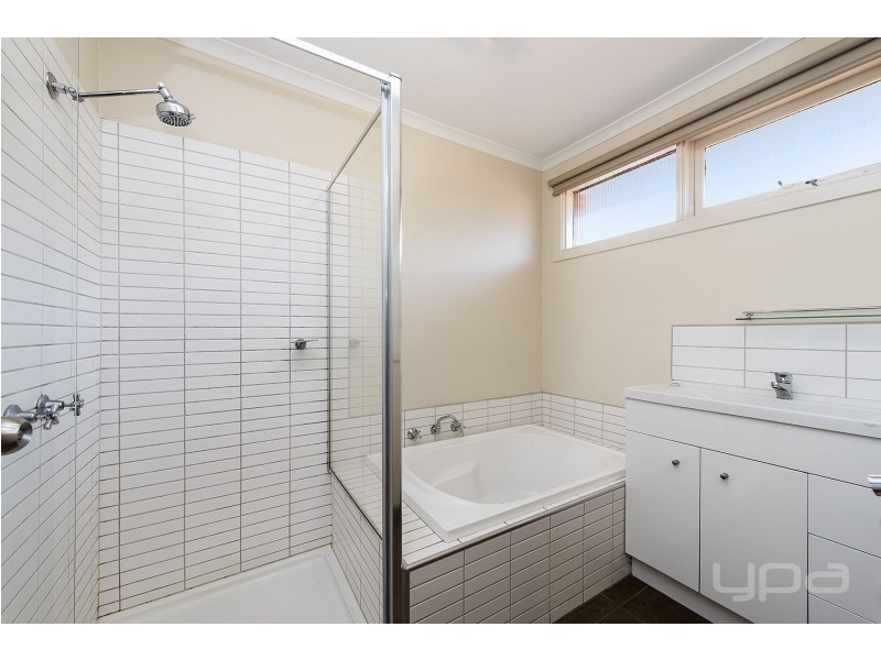 32 Scott Street, Melton VIC 3337