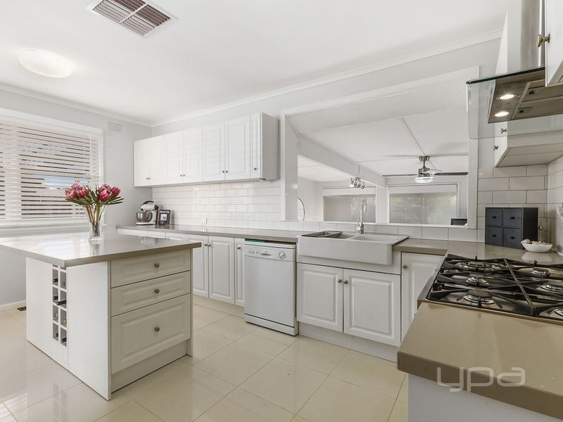 114 Exford Road, Melton South VIC 3338